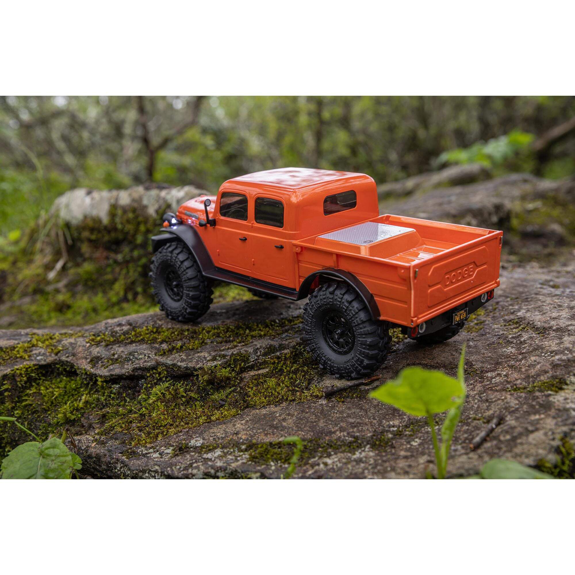 アキシャル SCX24 クローラー　ダッジ パワーワゴン　ほぼ新品 Amazon.com: Axial RC Truck SCX24 40's 4 Door Dodge Power