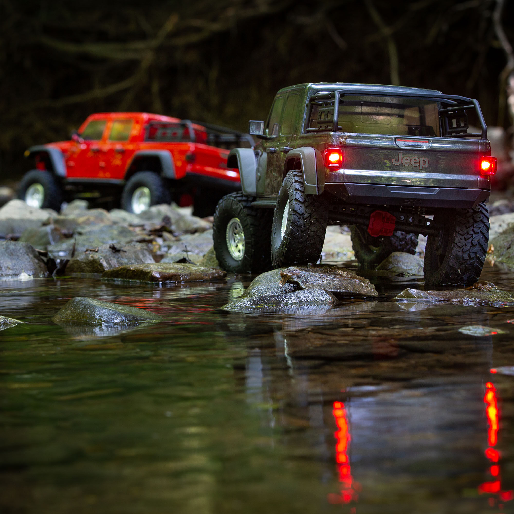 Axial 1/10 SCX10 III Jeep JT Gladiator 4X4 RTR Brushed Rock