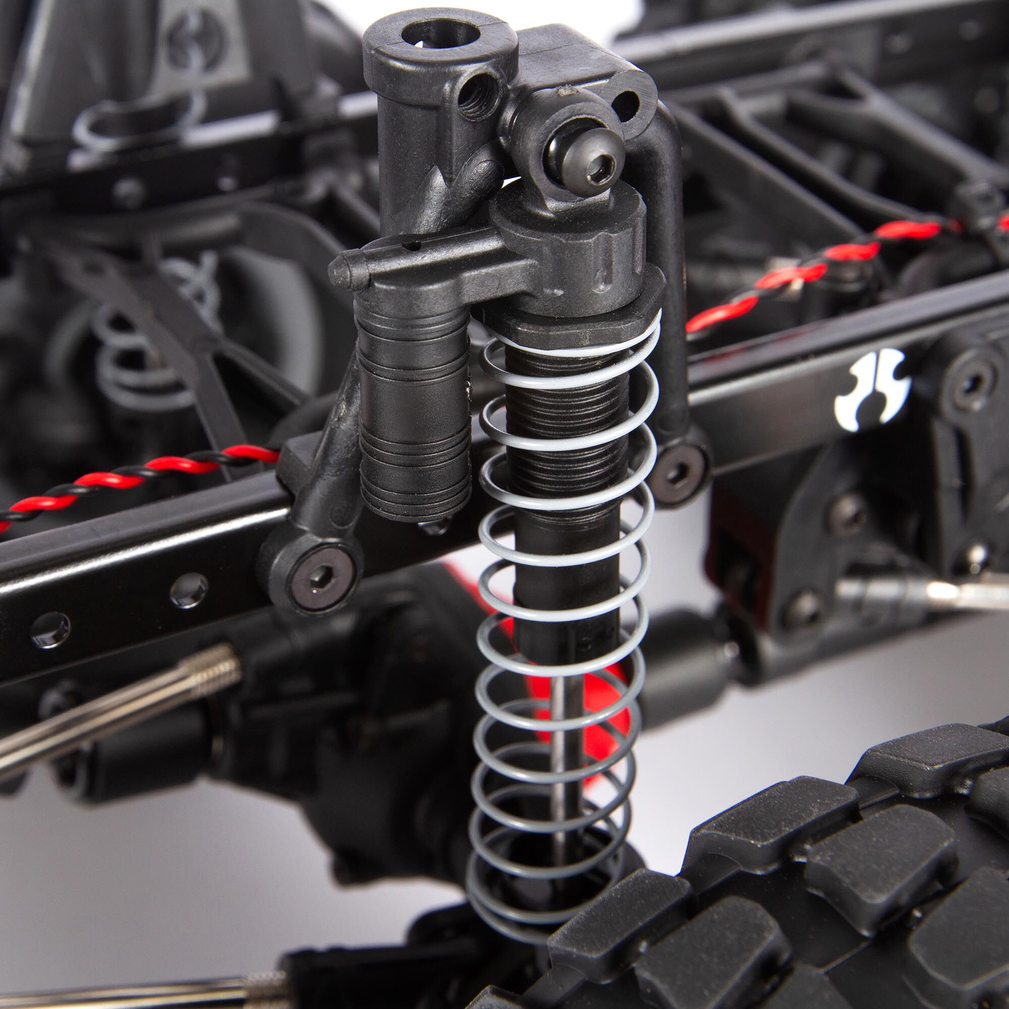 Axial wraith clearance 6x6
