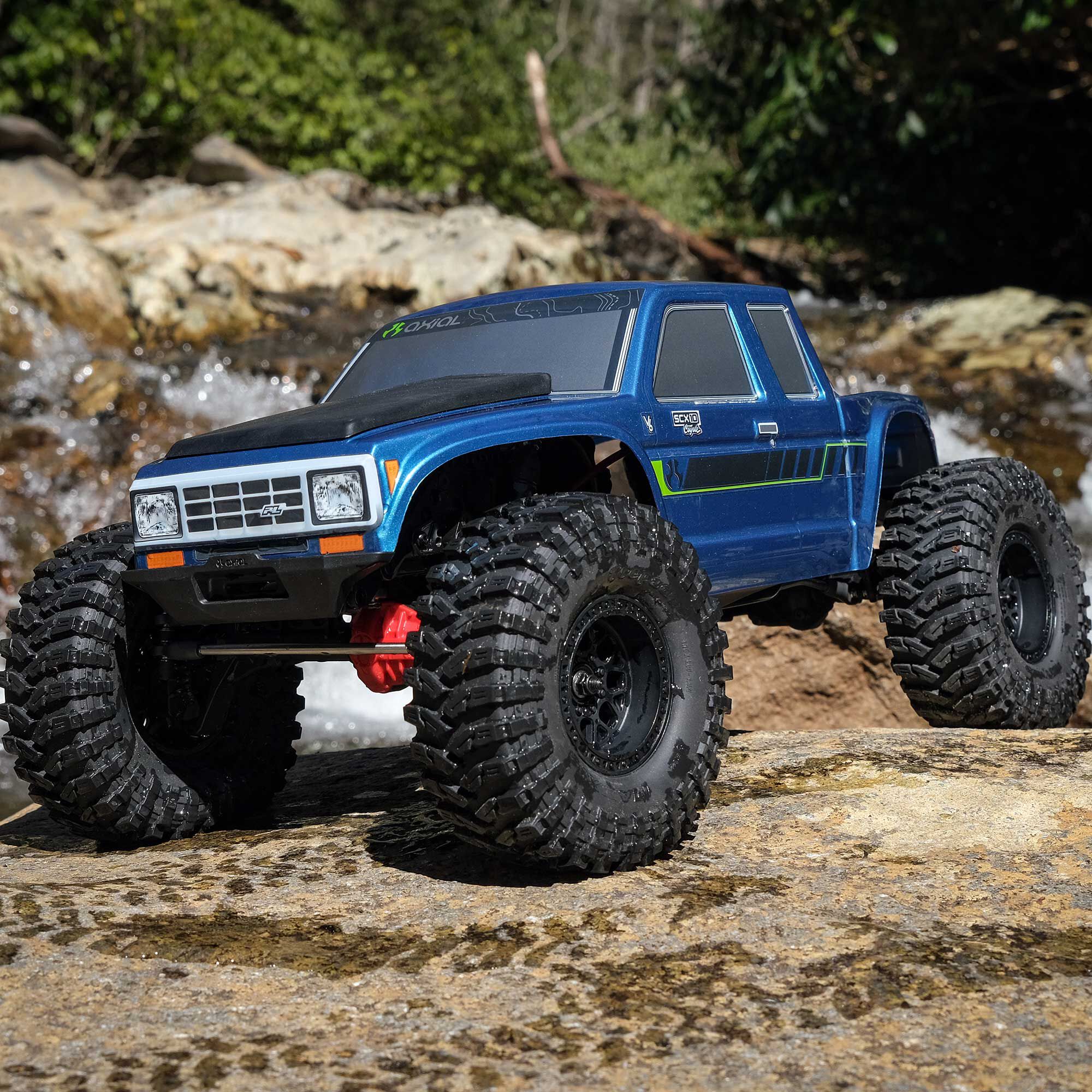 Axial 1/10 SCX10 III Coyote 4X4 RTR Brushed Rock Crawler, Blue