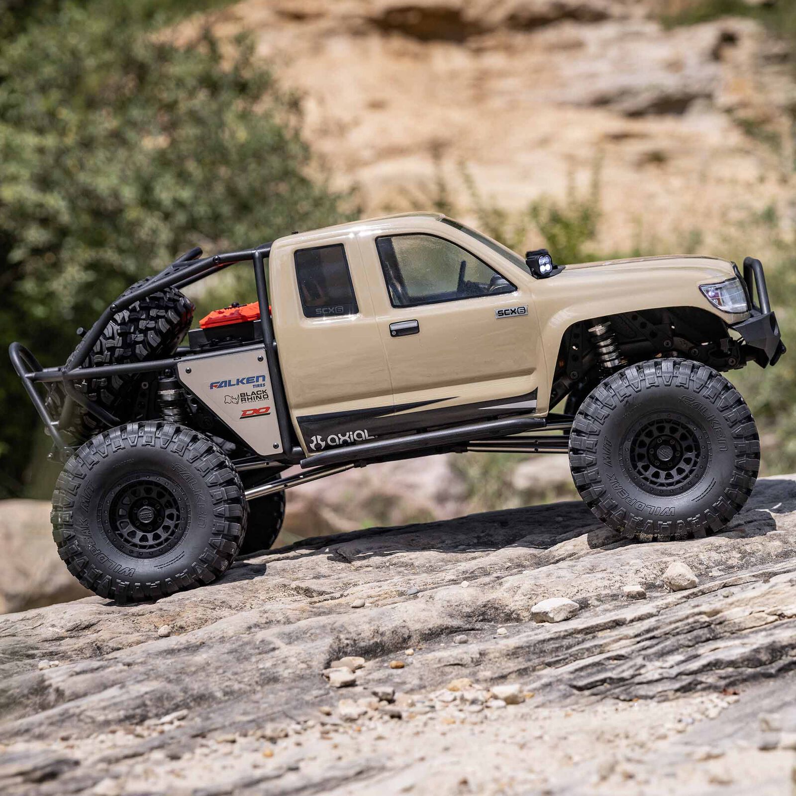 1/6 SCX6 Trail Honcho 4WD RTR, Sand Axial Adventure