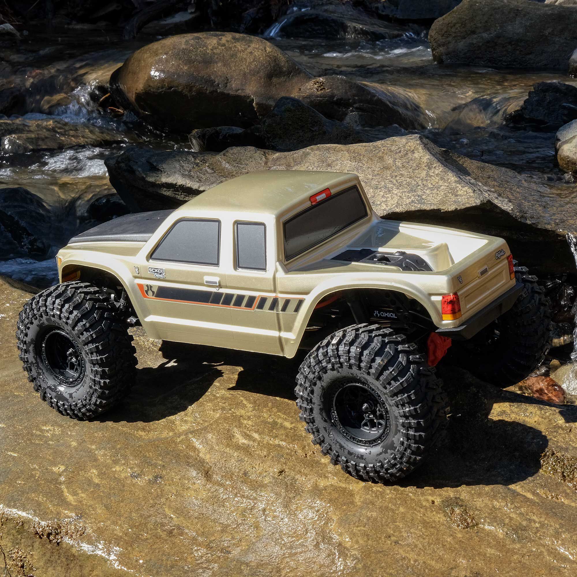 Axial 1/10 SCX10 III Coyote 4X4 RTR Rock Crawler (Battery