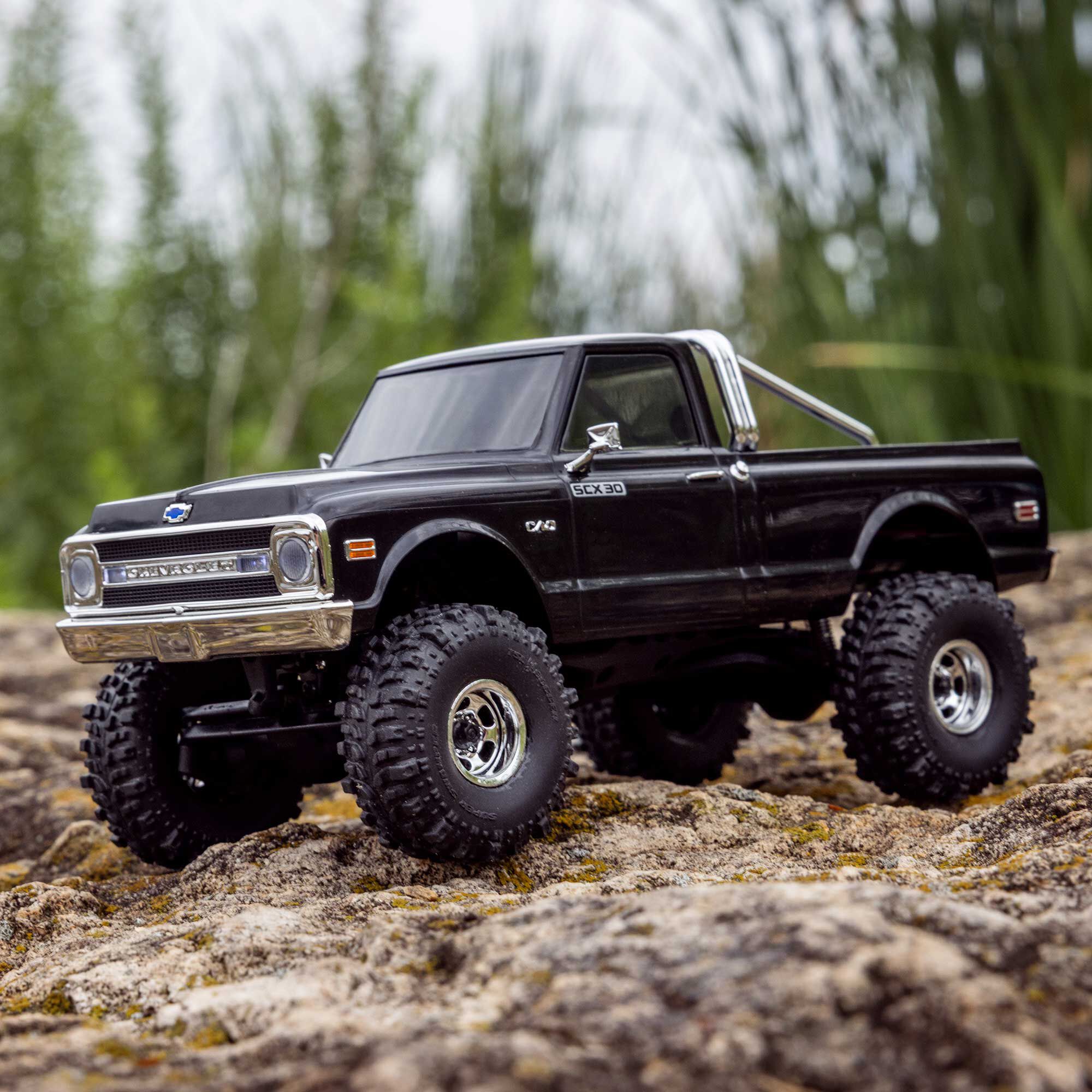 Axial 1/30 SCX30 Chevrolet K10 4X4 RTR Brushed Rock Crawler
