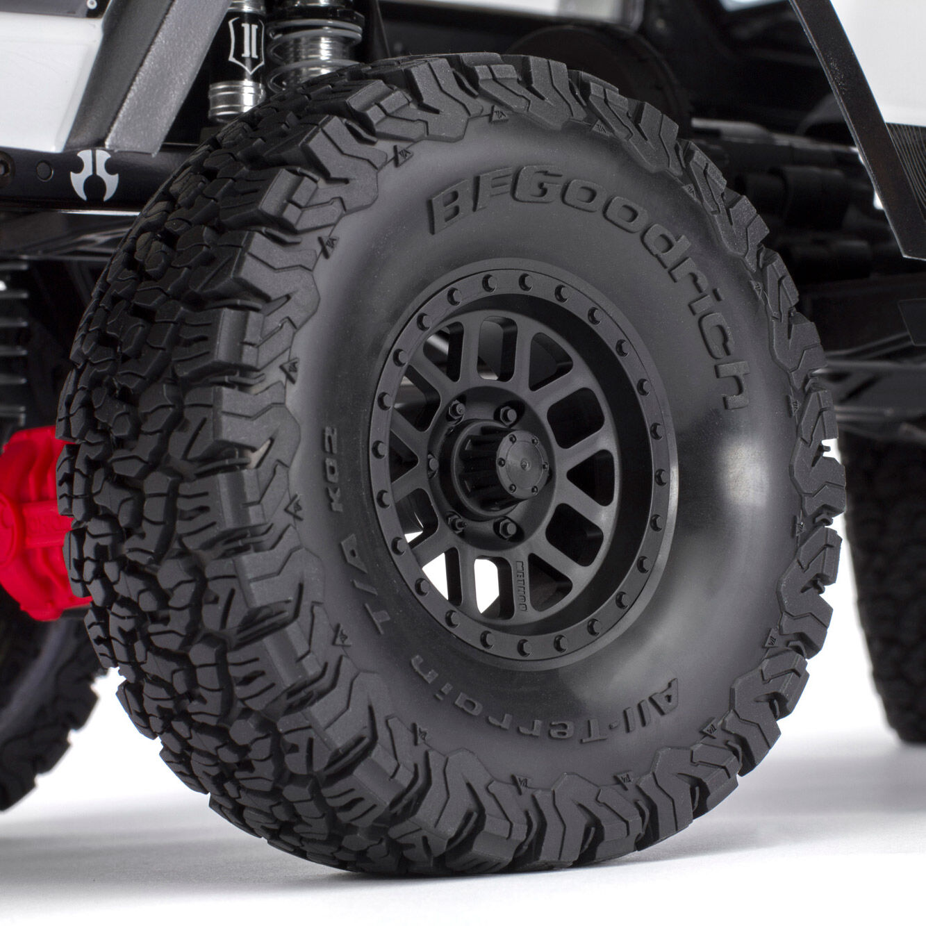 1/10 SCX10 II Jeep Cherokee 4WD Rock Crawler Kit | Axial