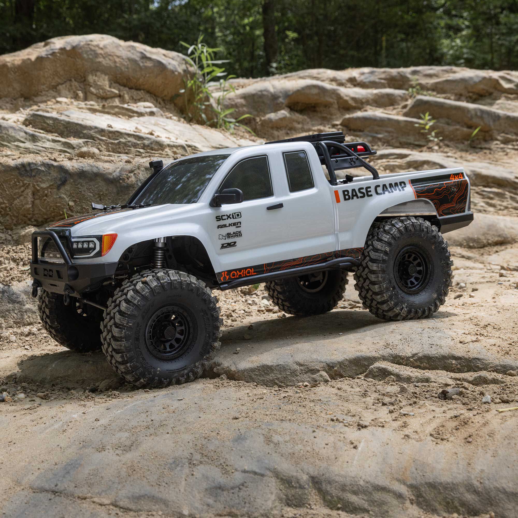 Auto RC Axial SCX10 III Base Camp 1/10 RTR Bianco - Rock Crawler Spazzolato