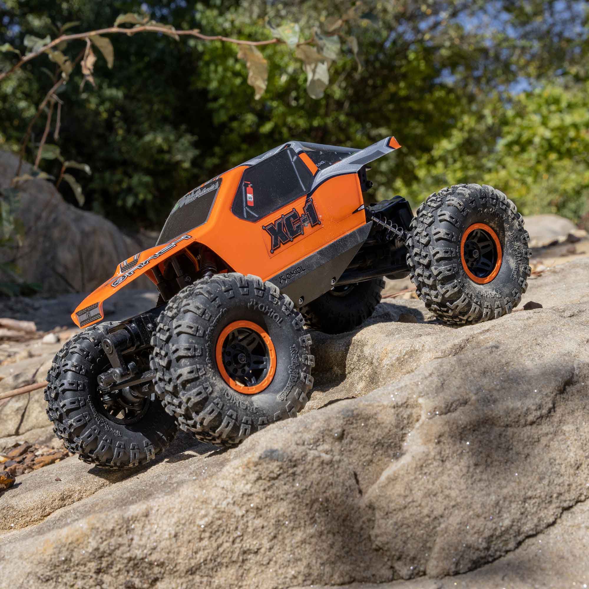 axial　AX24 XC1 4WS RTRラジコンカー Axial AX24 XC-1 1/24 4WD RTR 4WS Mini Crawler (Green) [AXI00003T1
