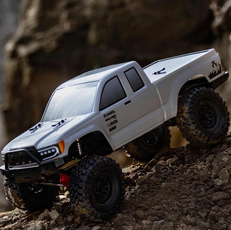 Axial SCX10 III Base Camp 1/10 – Rock Crawler 4x4 Brushless RTR, Gris, Avec Essieux Portiques, Sans Batterie Ni Chargeur