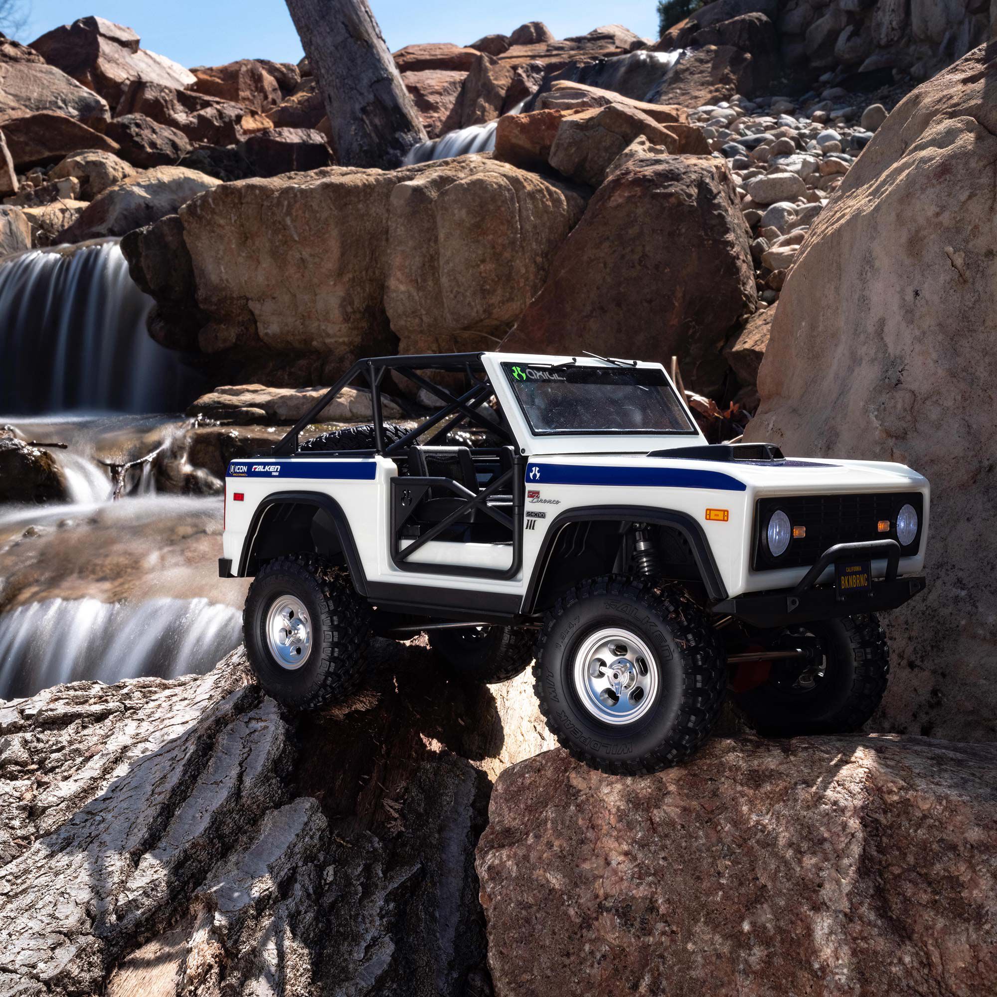 1/10 SCX10 III Early Ford Bronco 4X4 RTR | Axial Adventure