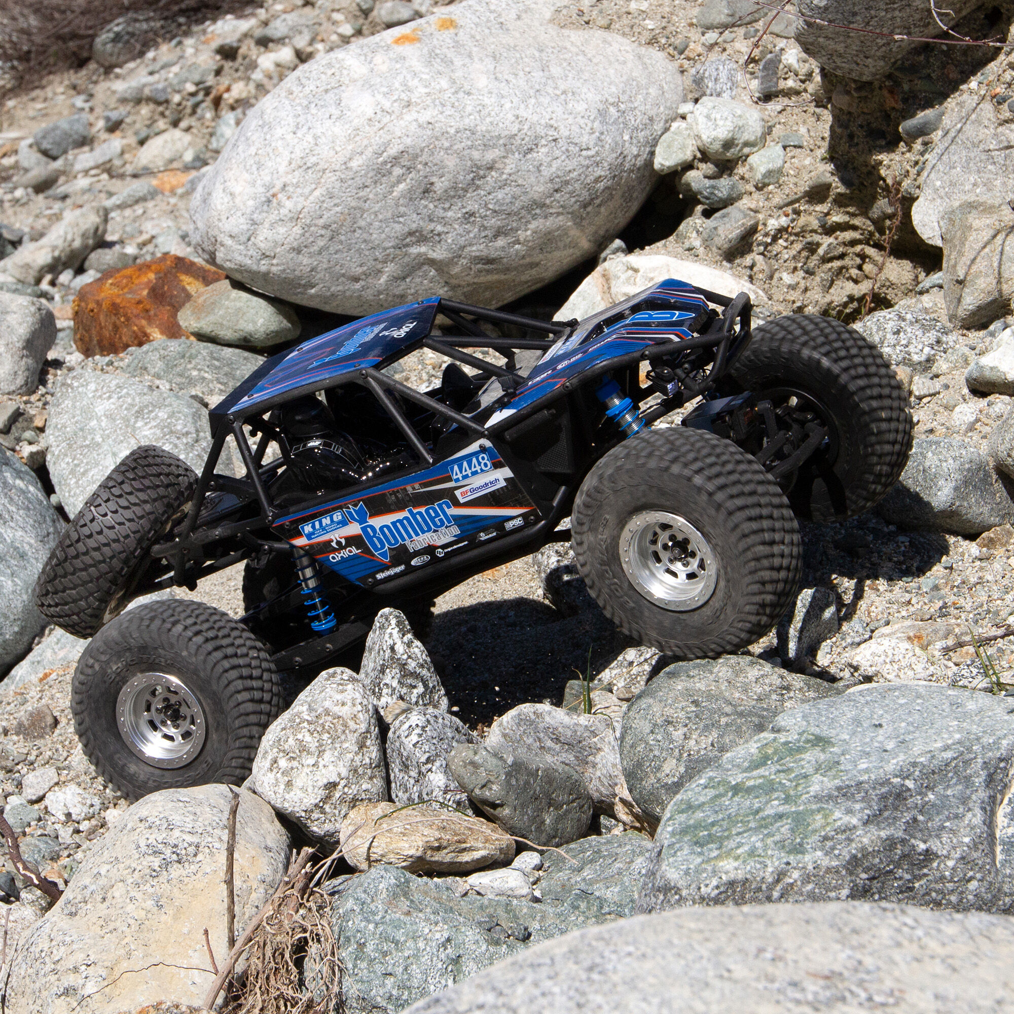 1/10 RR10 Bomber 4WD Rock Racer RTR, Slawson | Axial Adventure