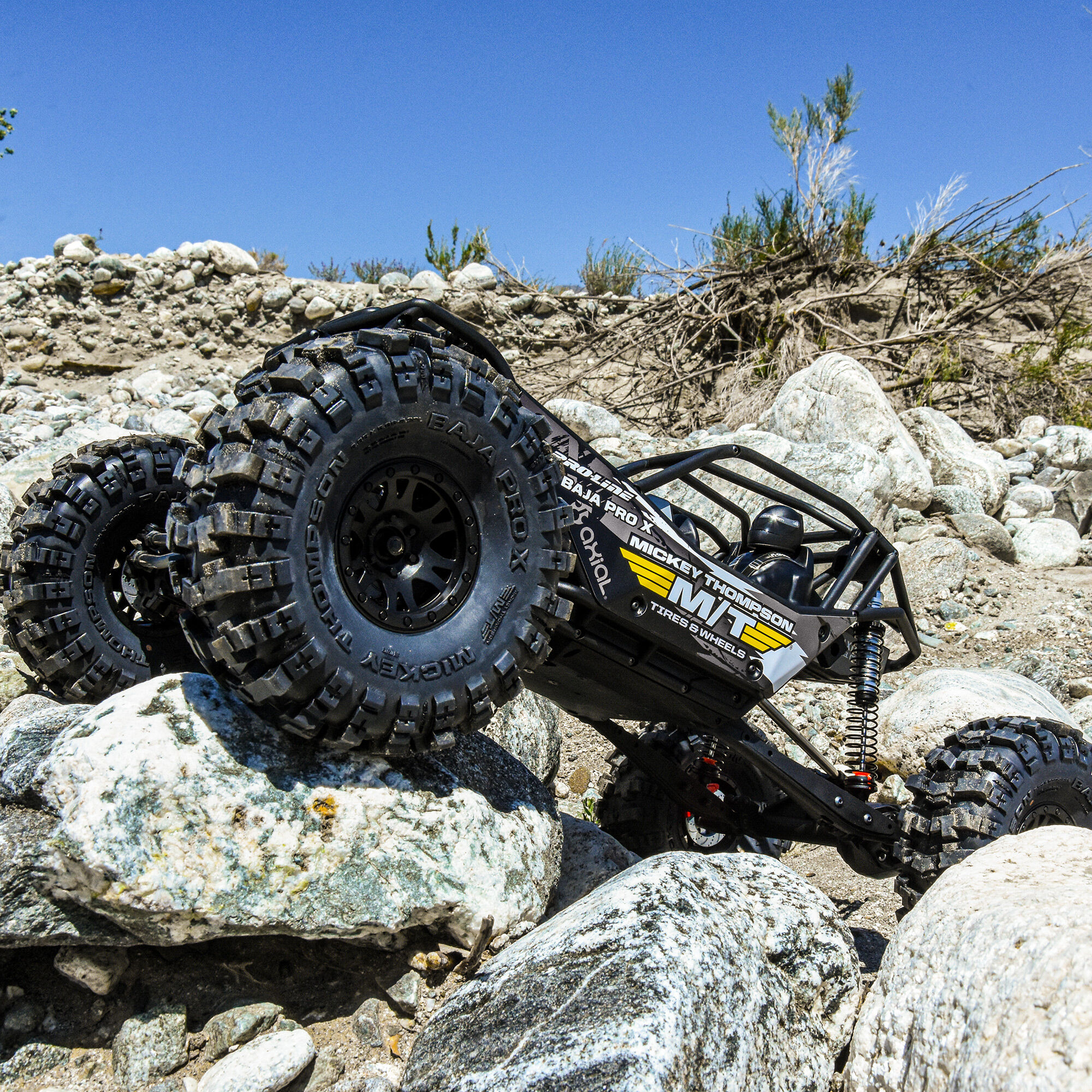 タイヤ　1／10ミキトムソンMickey Thompson 2.2\" 1/10 Mickey Thompson Baja Pro X G8 Front/Rear 2.2