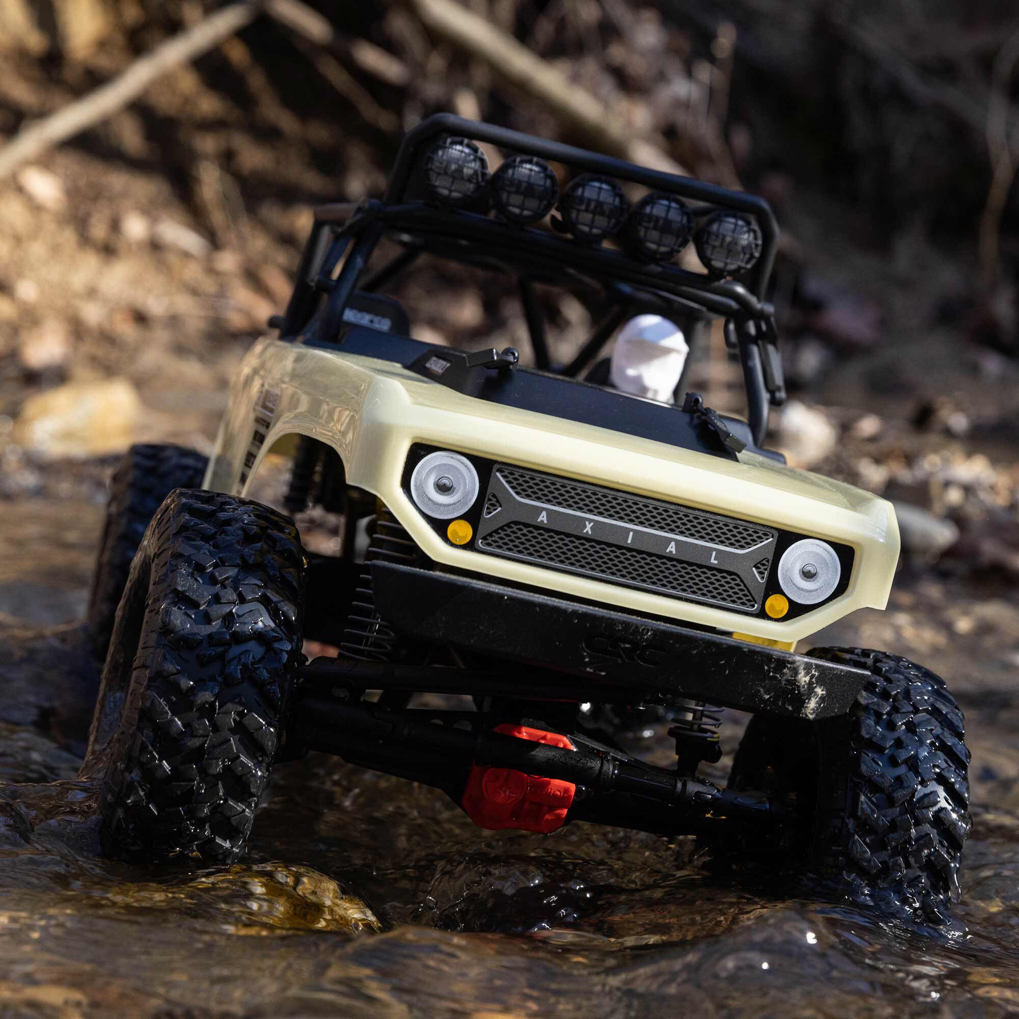 AXIAL SCX10 II デッドボルト　クローラーラジコン Amazon.com: Axial SCX10 II Deadbolt 4WD RC Rock Crawler Off