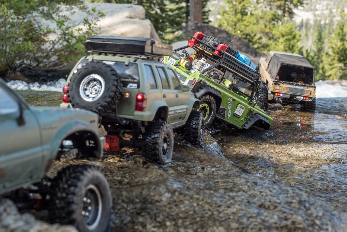 ScaleOnTheCon-08480 (Medium)