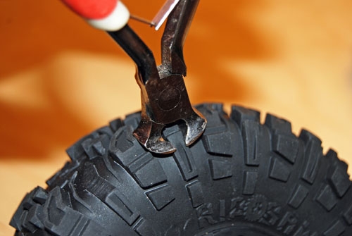 tire-cutting-article-0081 tire-cutting-article-0081