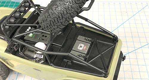 Axial Deadbolt AX90066 Simple Body and Bumper Mod