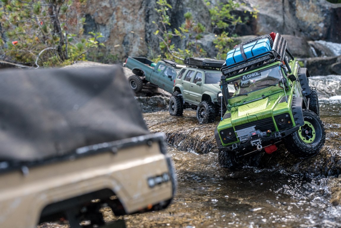 ScaleOnTheCon-08469 (Medium)