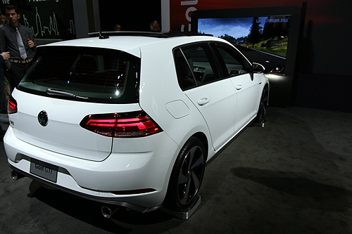 Auto Show 3