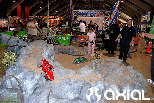 axial_tryme_04173 Better than watching RC crawling is to actually "try it"