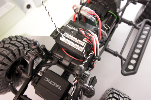 Axial NVS Plugs