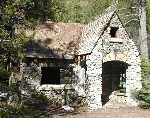 CiscoGroveRockHouse500px